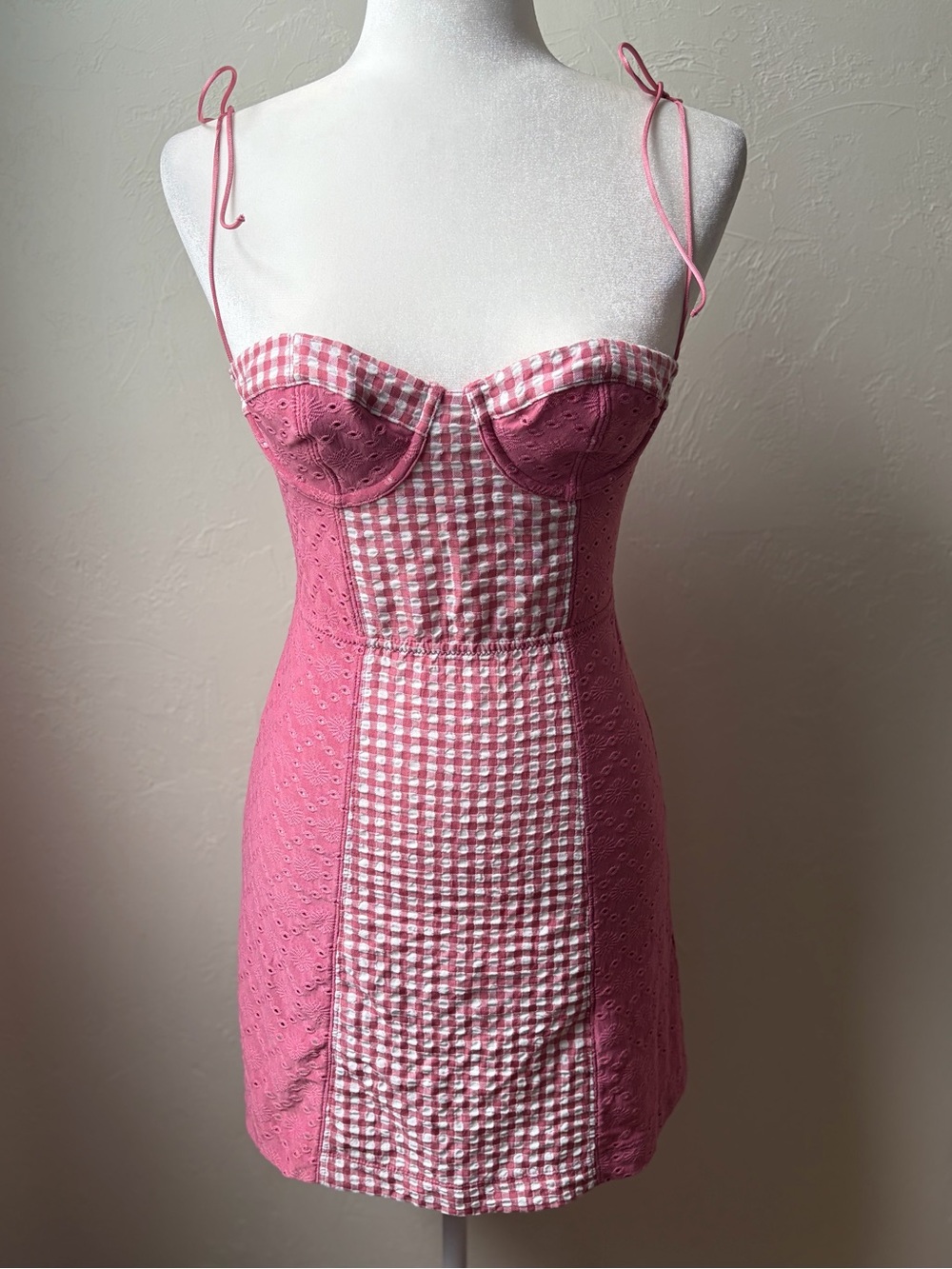 Urban Outfitters Pink Gingham Corset Mini Dress Eyelet Bustier SP - Picture 4 of 15
